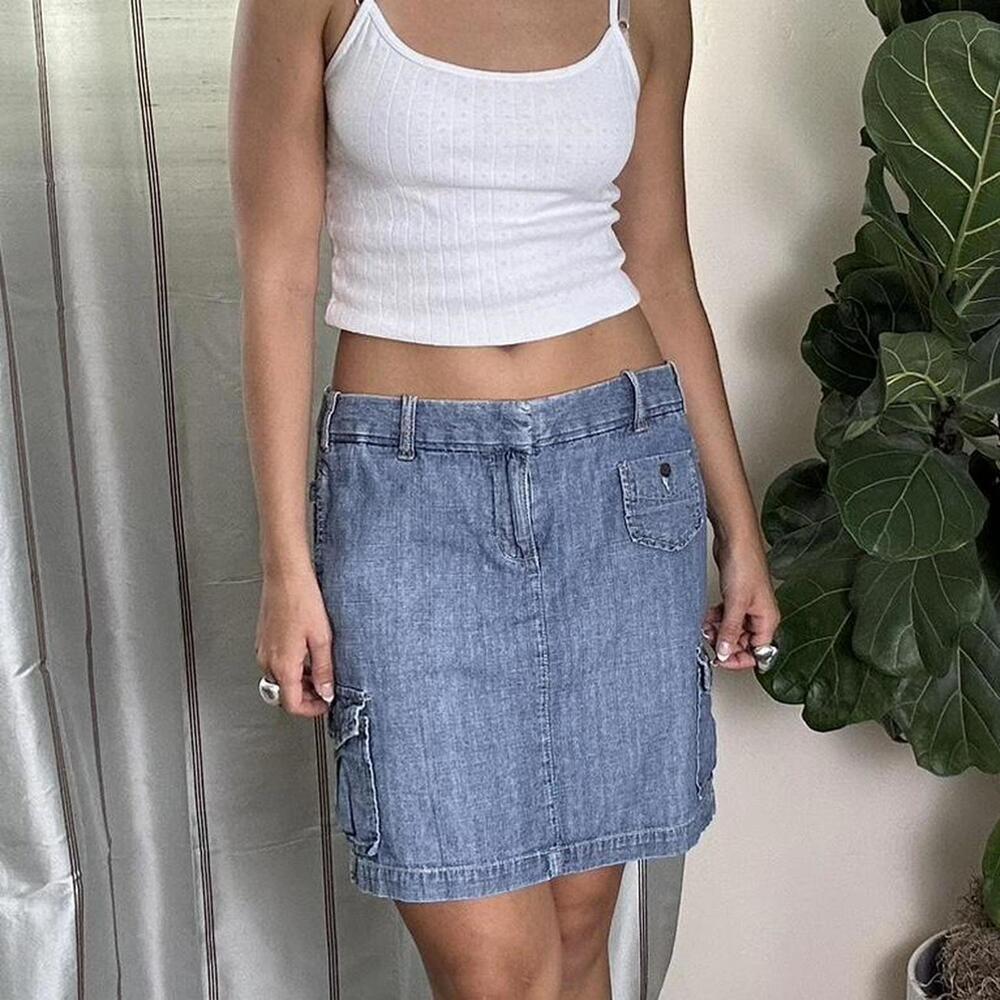 Cute vintage Tommy Hilfiger denim mini skirt with pockets #miniskirt